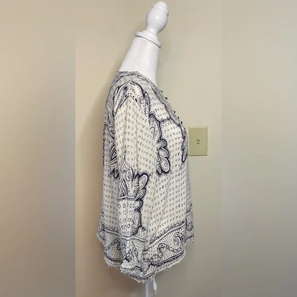 Maeve By Anthropologie Tops 3/4 Sleeve
Morgan Heart Printed Size XS. - Picture 16 of 17